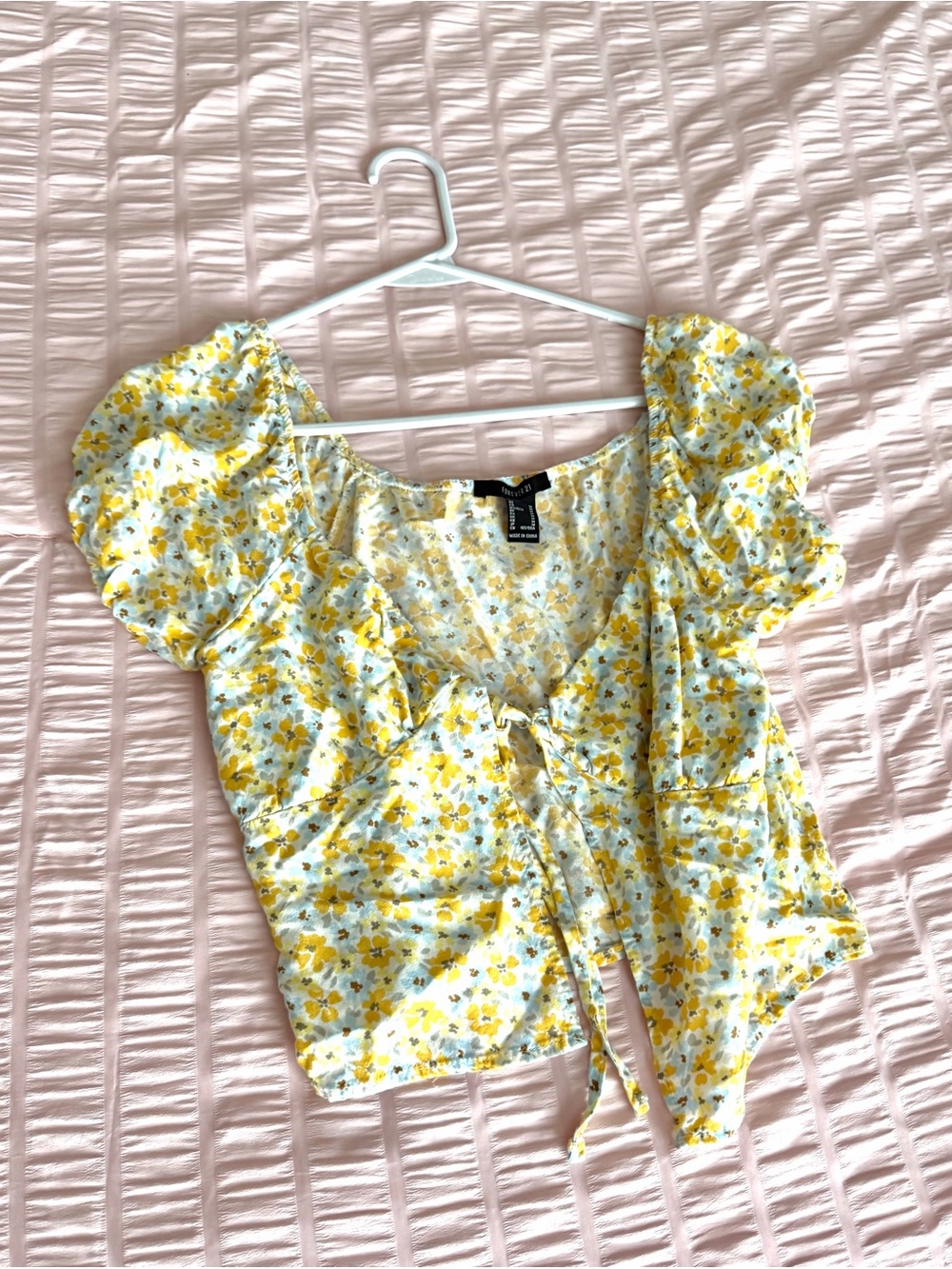 Forever 21 Yellow Floral Tie-Front Puff Sleeve Blouse